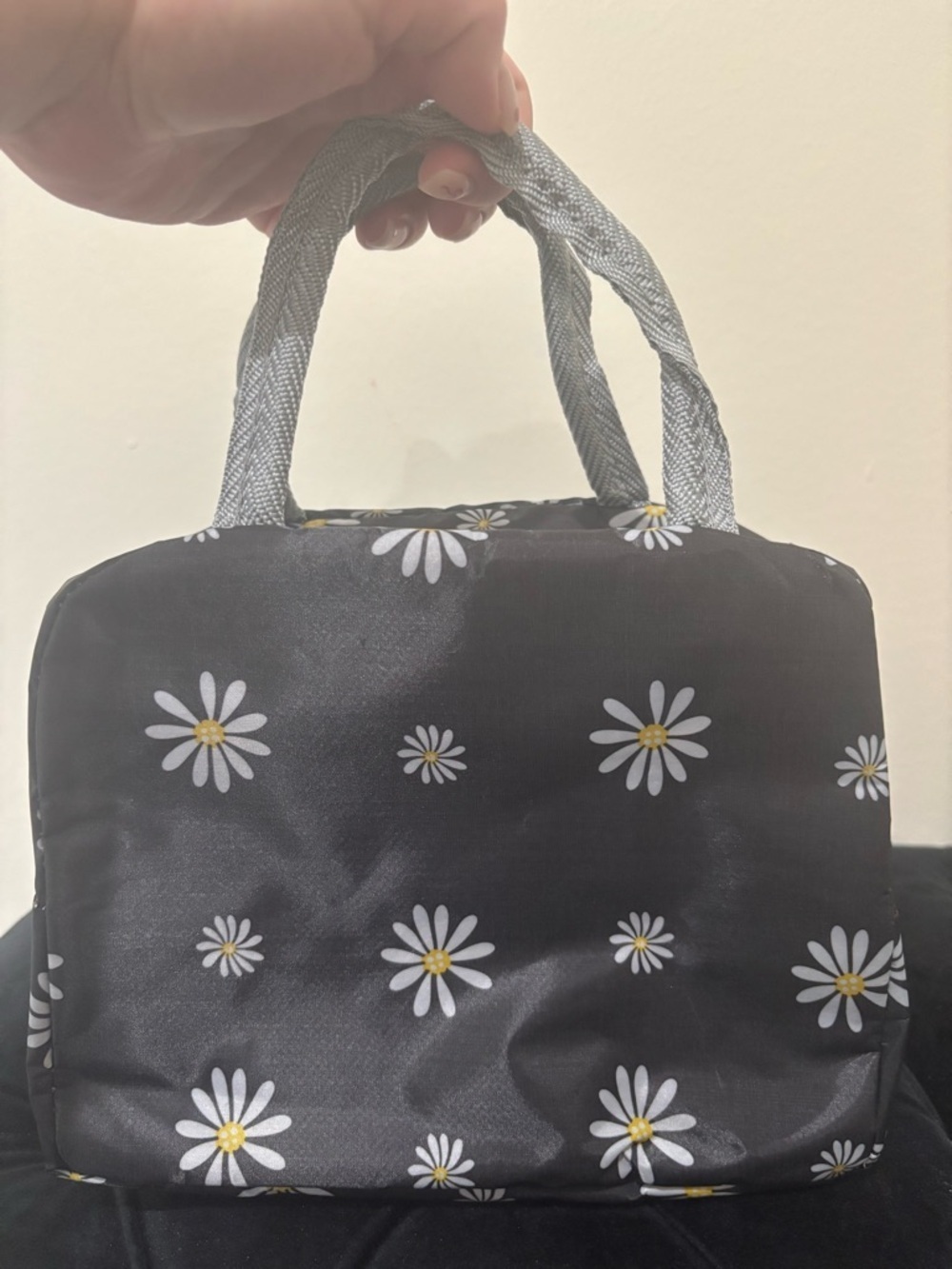 Black Daisy Print Lunch Bag